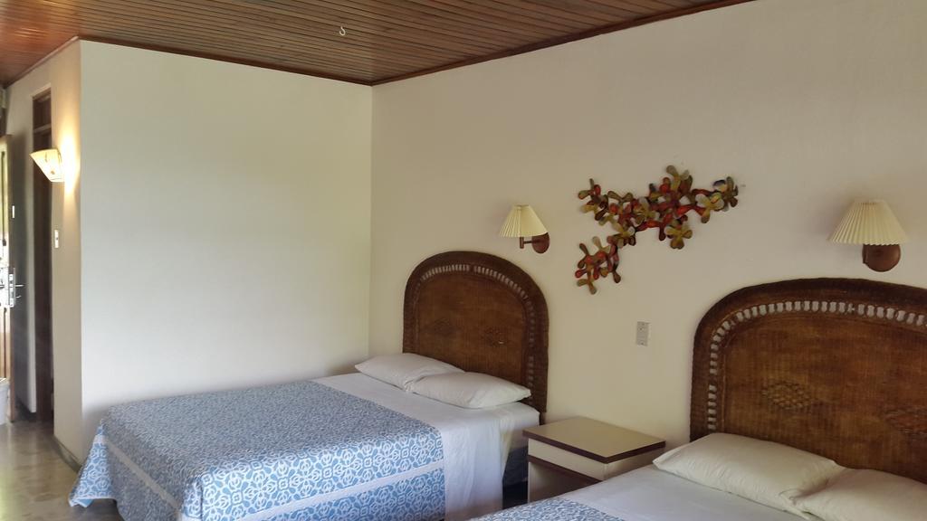 מנואל אנטוניו Karahe Beach Hotel מראה חיצוני תמונה