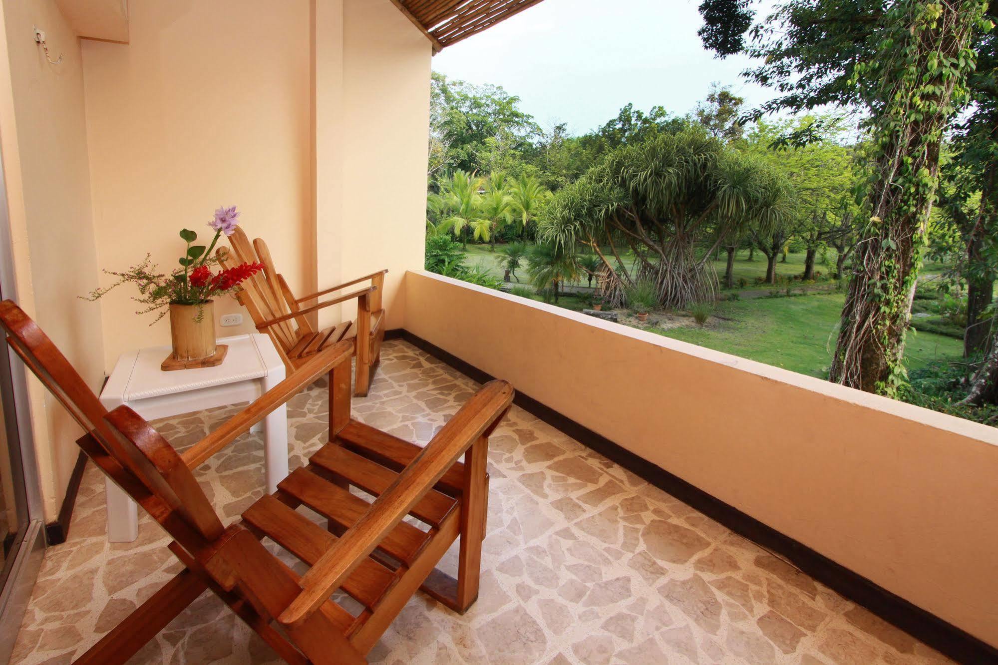 מנואל אנטוניו Karahe Beach Hotel מראה חיצוני תמונה