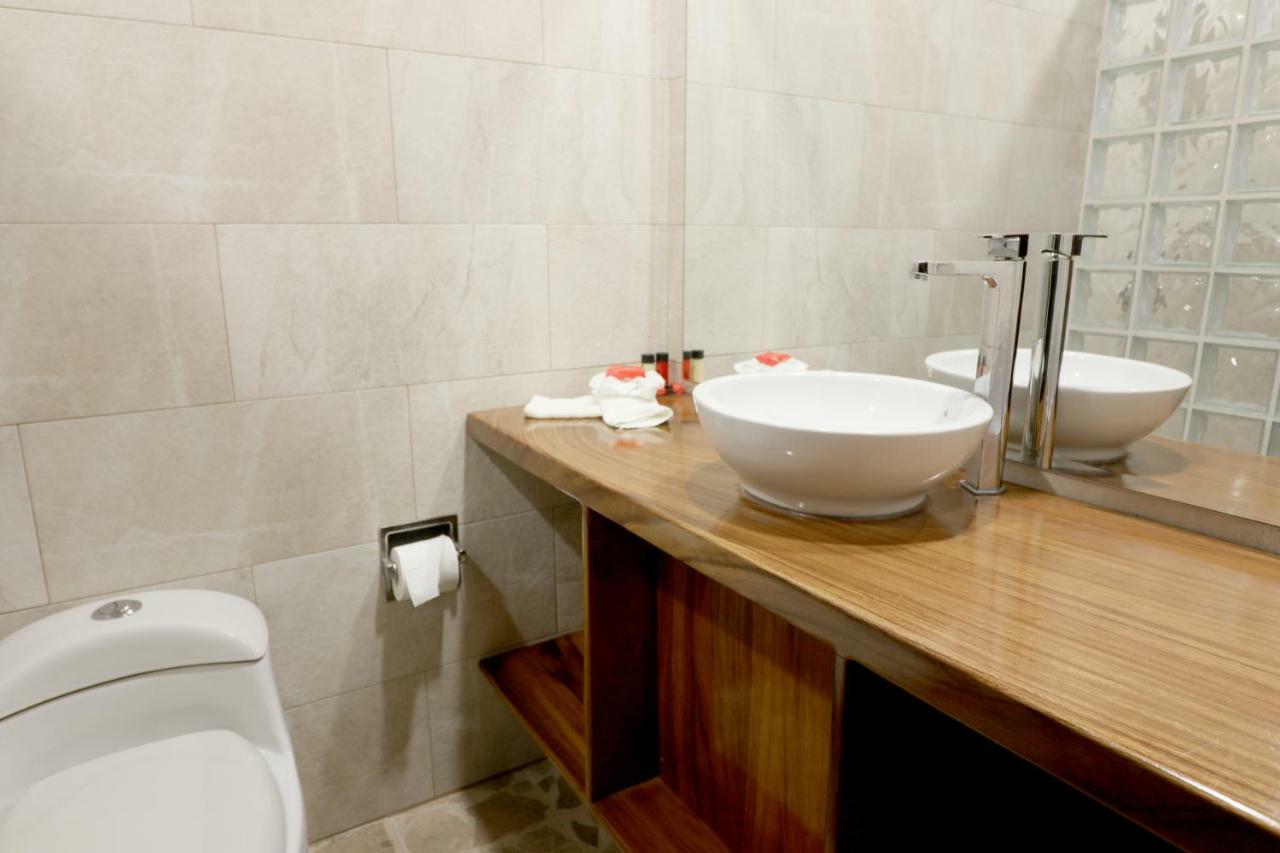 מנואל אנטוניו Karahe Beach Hotel מראה חיצוני תמונה